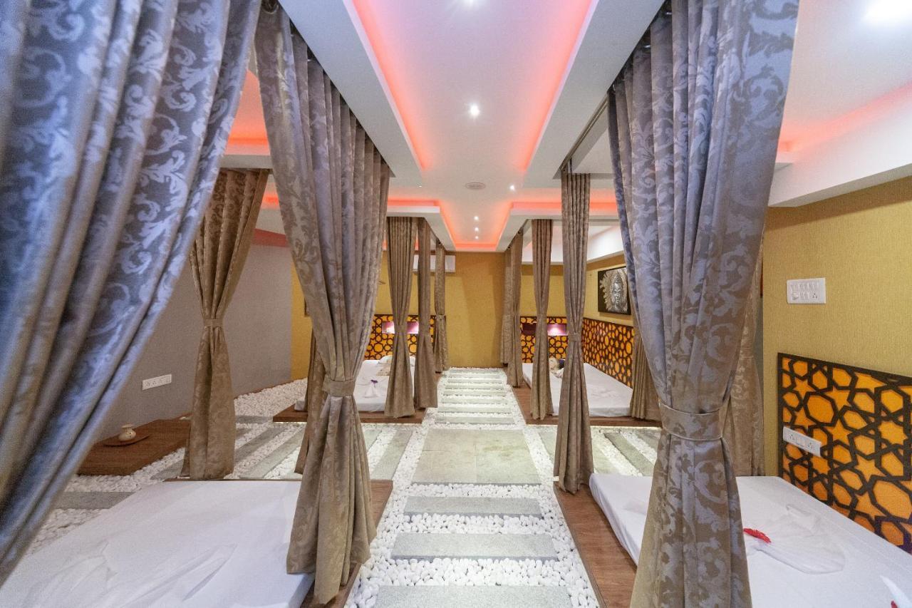 Capital O 6229 Ilara Hotels And Resorts Siruseri Экстерьер фото