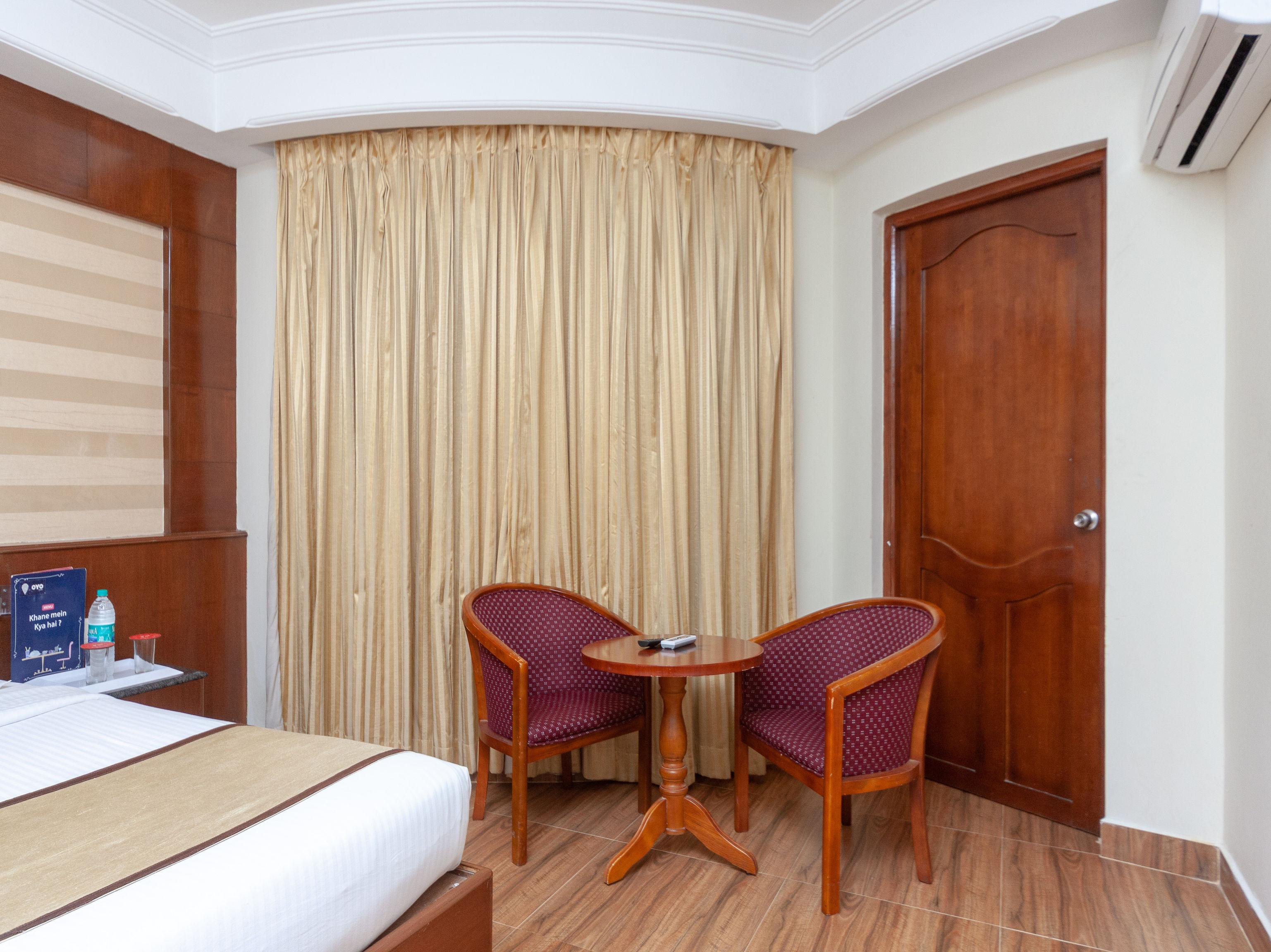 Capital O 6229 Ilara Hotels And Resorts Siruseri Экстерьер фото