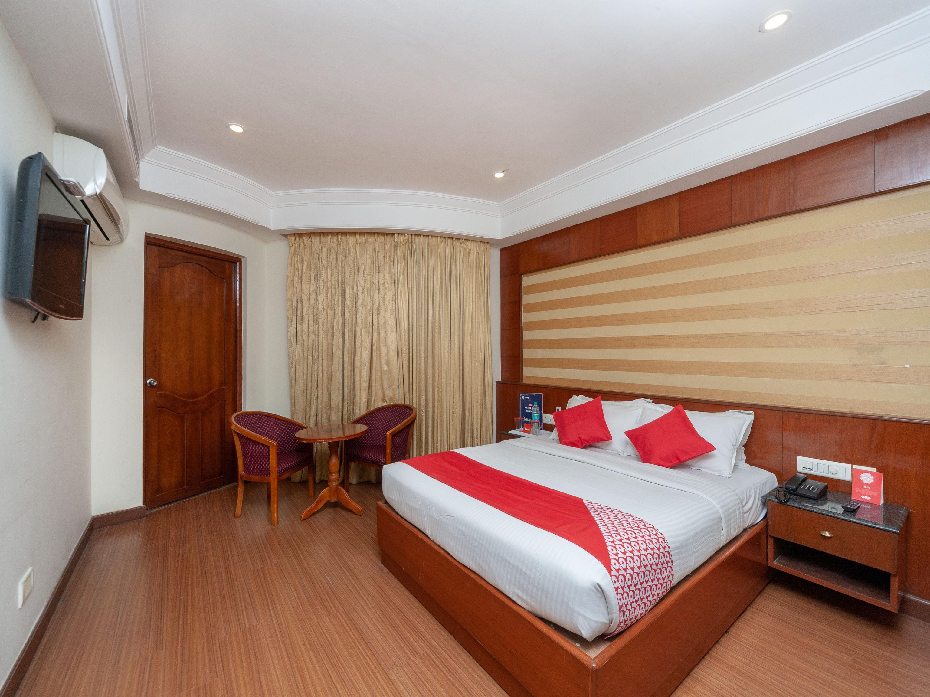 Capital O 6229 Ilara Hotels And Resorts Siruseri Экстерьер фото
