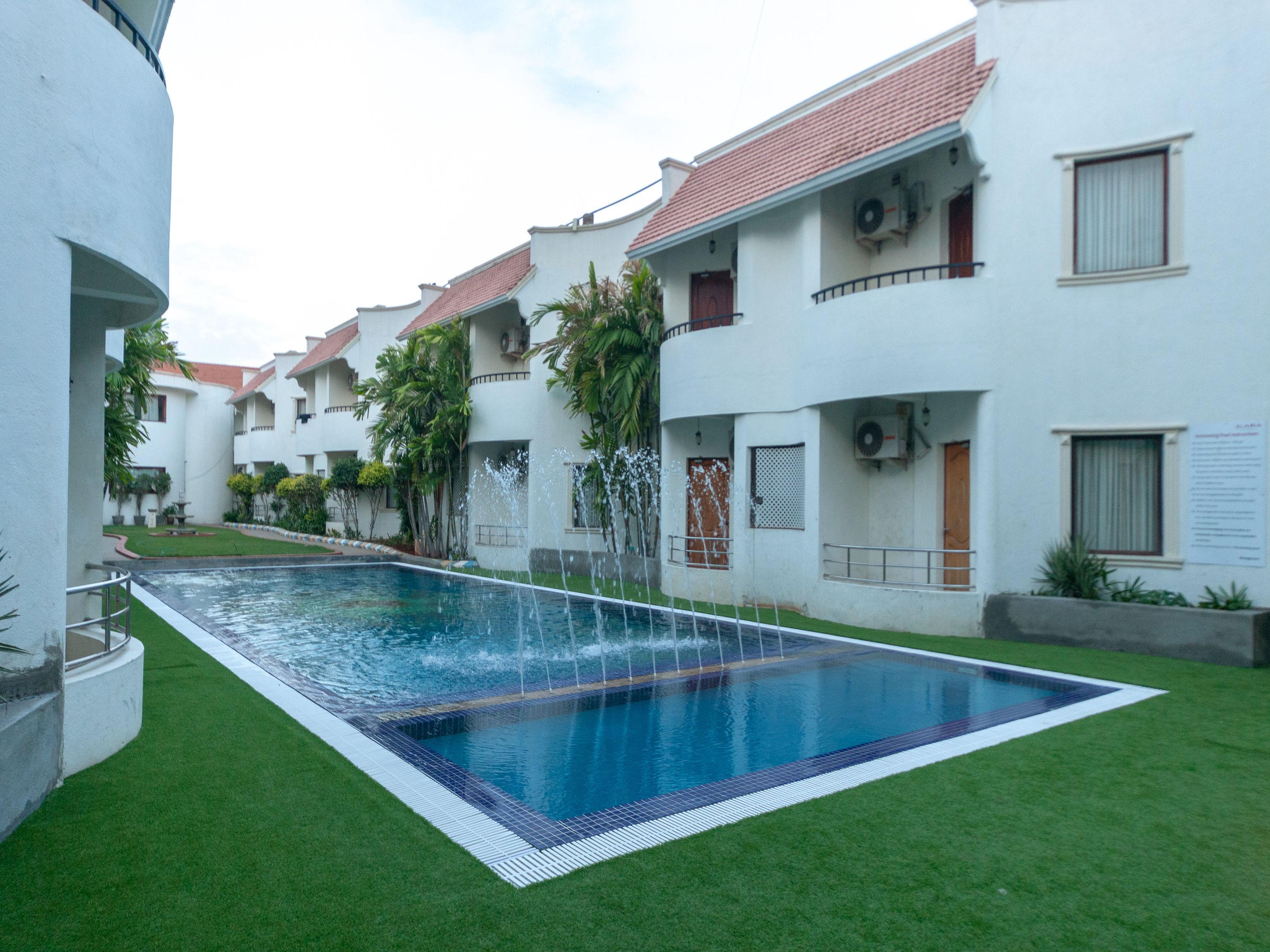 Capital O 6229 Ilara Hotels And Resorts Siruseri Экстерьер фото
